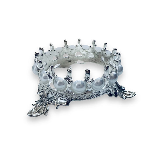 Crown brush stand