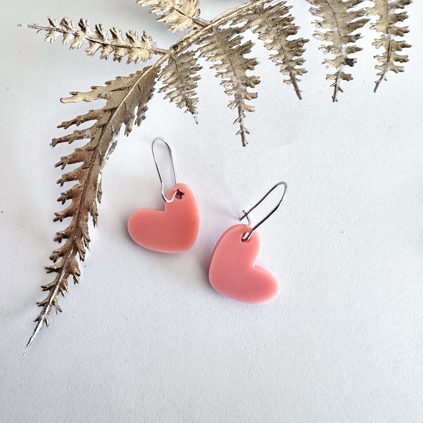 Hanging heart earrings