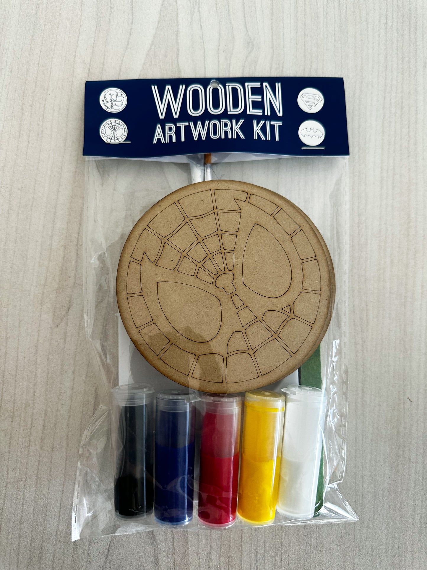 Small wooden paint kits