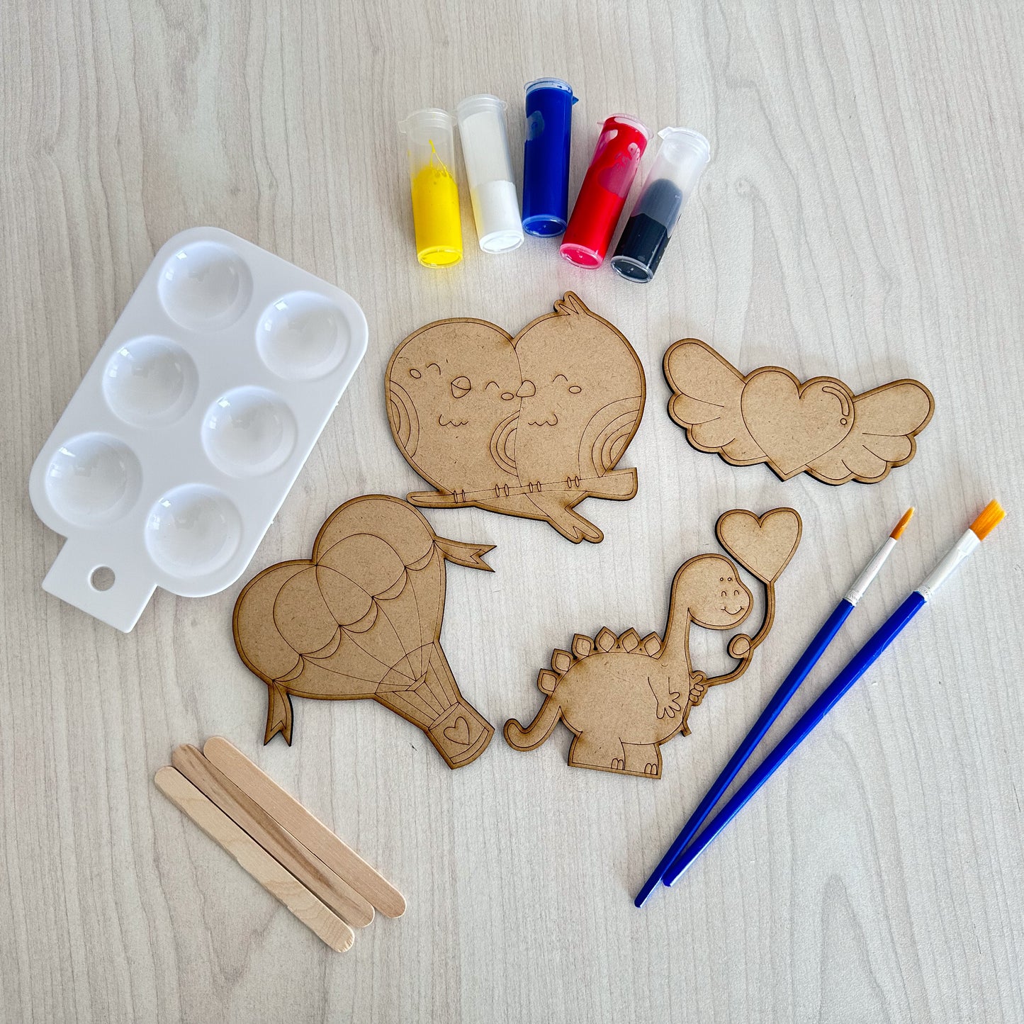 Small wooden paint kits