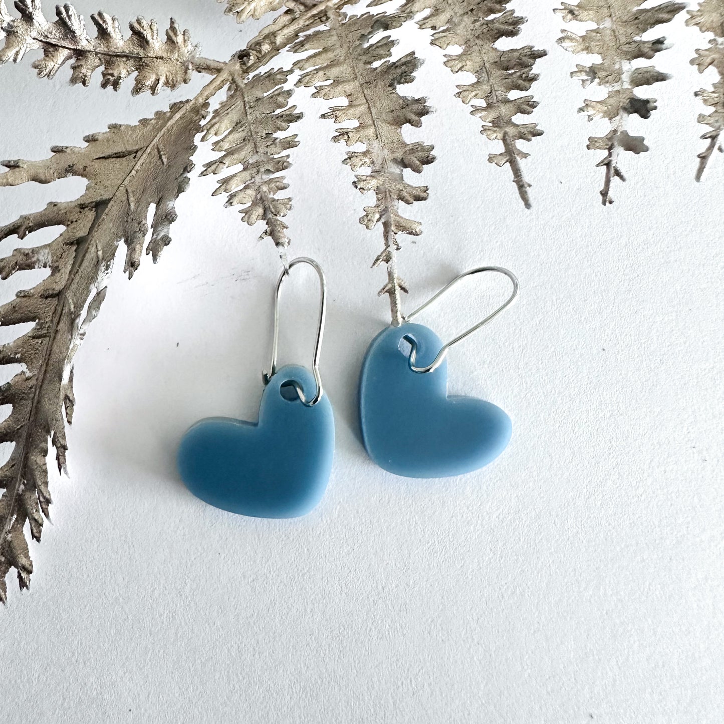 Hanging heart earrings